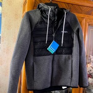 Columbia  women’s Med Hybrid Hoodie